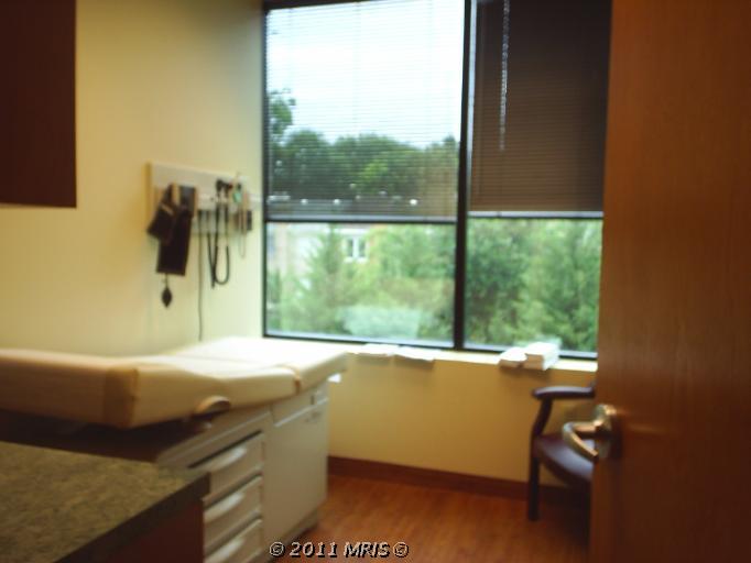 More Photos Of 2826 Old Lee Hwy, Merrifield Medical For Lease