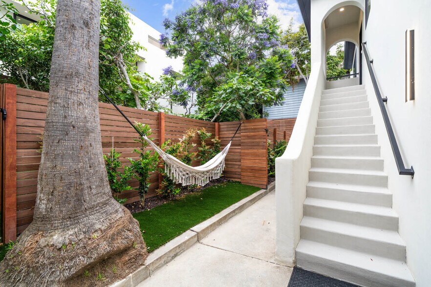 More Photos Of 7372 Fay Ave, La Jolla Multifamily For Sale