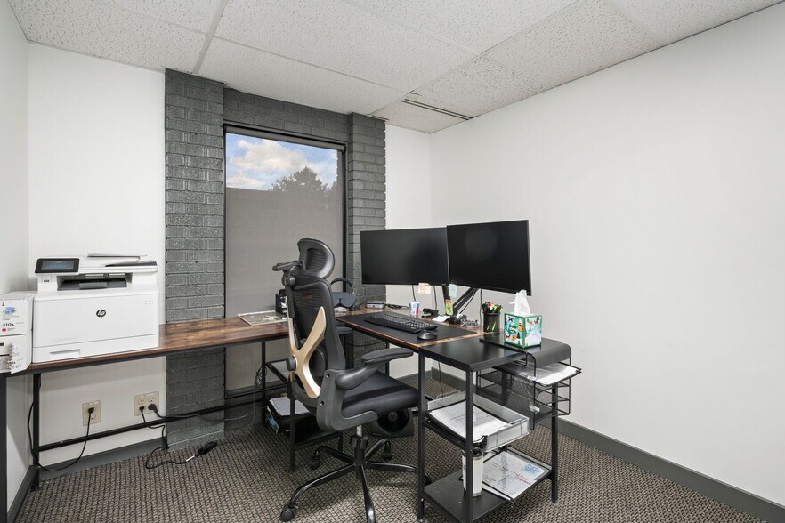 More Photos Of 504 W Eisenhower Blvd, Loveland Office For Sale
