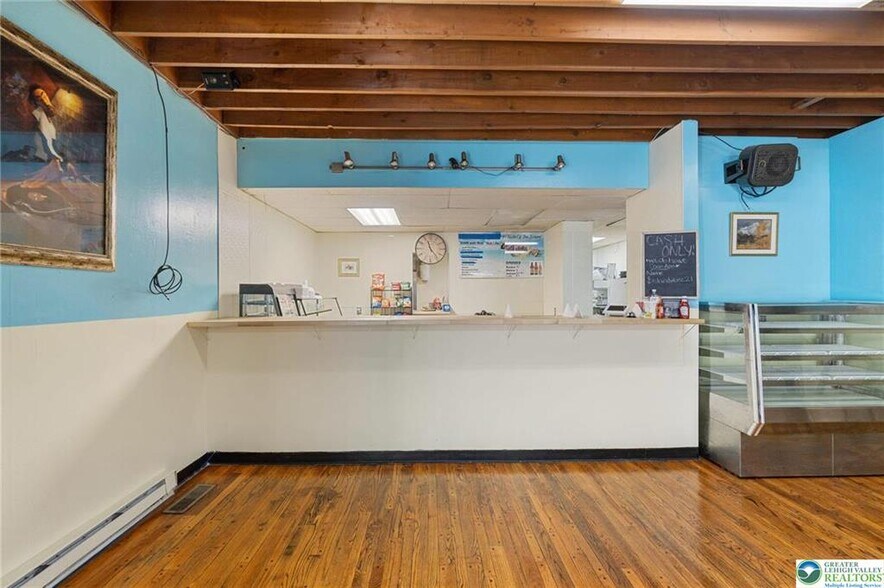 More Photos Of 915 W Hamilton St, Allentown Office Residential For Sale