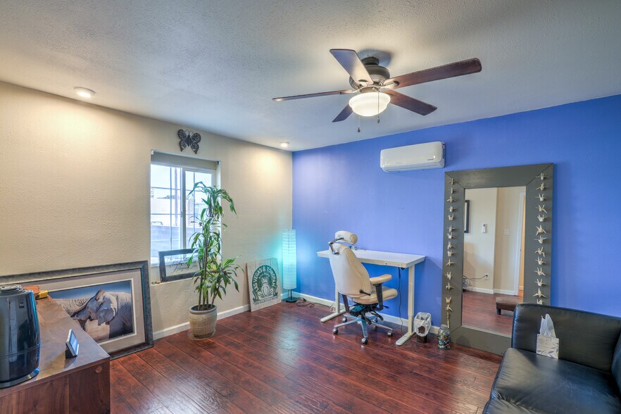 More Photos Of 211 W Atlantic Ave, Henderson Office For Sale