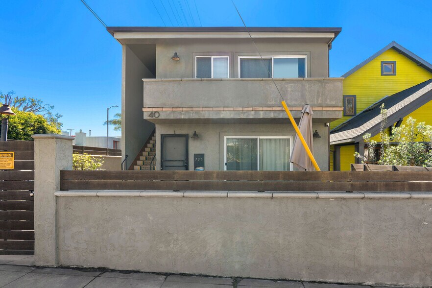 More Photos Of 40 24th pl, Venice Multifamily For Sale