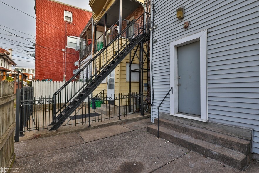 More Photos Of 22 S 13th St, Allentown Apartments For Sale