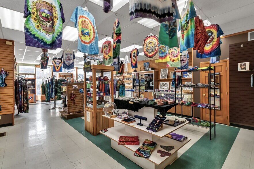 More Photos Of 1172-1176 Hertel Ave, Buffalo Storefront Retail Residential For Sale