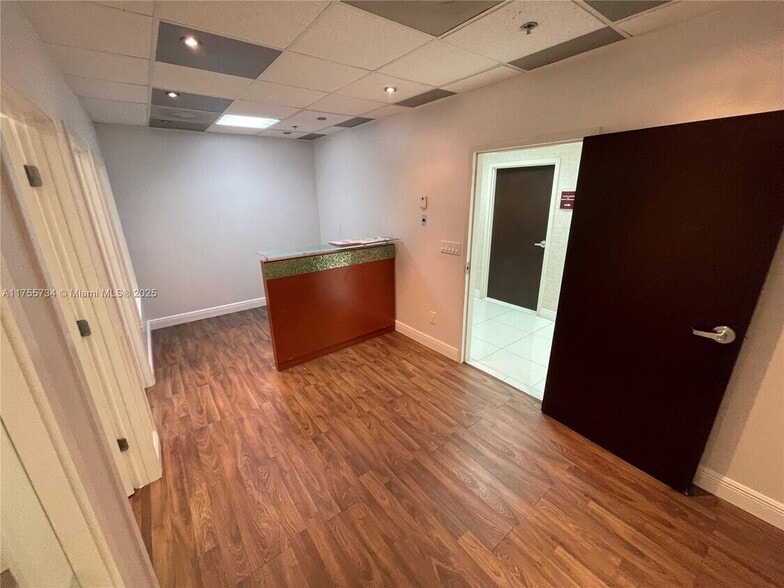 More Photos Of 12550 Biscayne Blvd, North Miami Medical For Sale