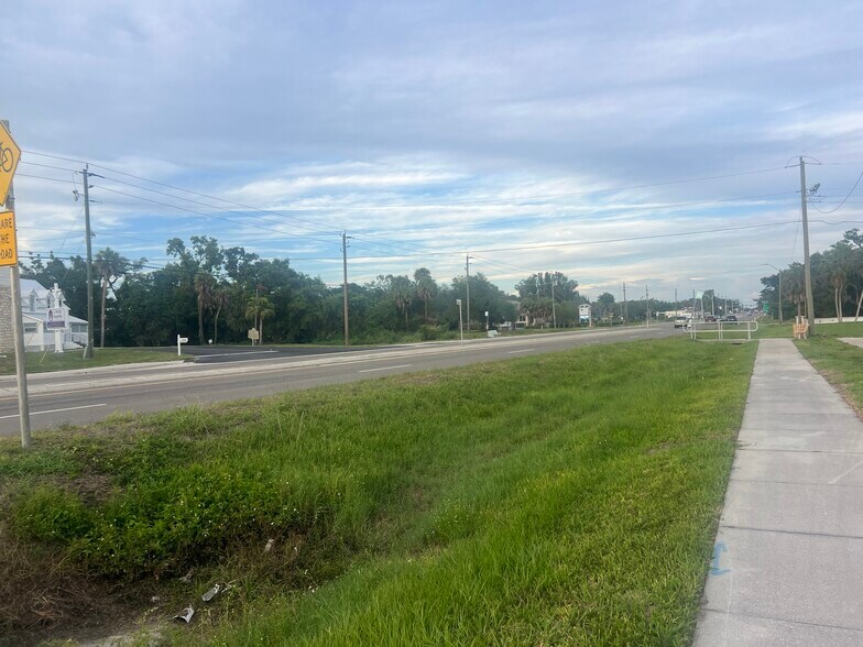 More Photos Of 2901 Us-301, Ellenton Medical For Lease