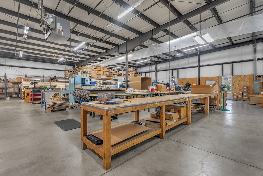 More Photos Of 197 Alder Dr, North Aurora Warehouse For Sale