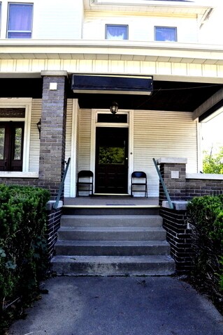 More Photos Of 208 N Park St, Streator Storefront Retail Residential For Sale