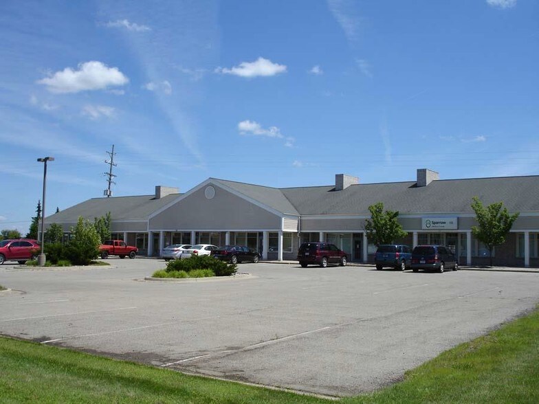 Primary Photo Of 121-133 W Lansing Rd, Potterville Medical For Lease