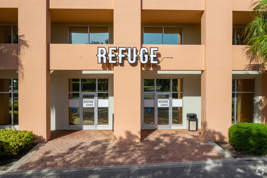 More Photos Of 1901 Brantley Rd, Fort Myers Unknown For Lease