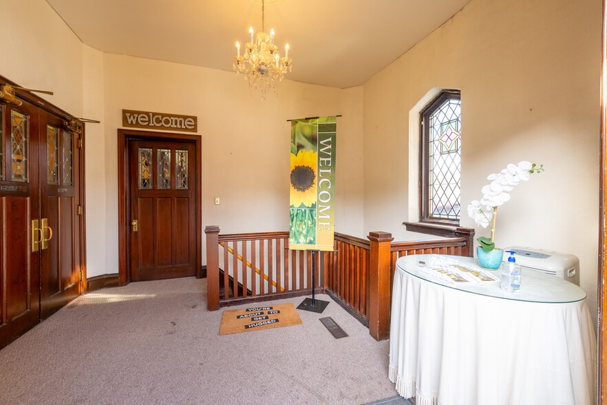 More Photos Of 927 Broadway, Fountain Hill Religious Facility For Sale