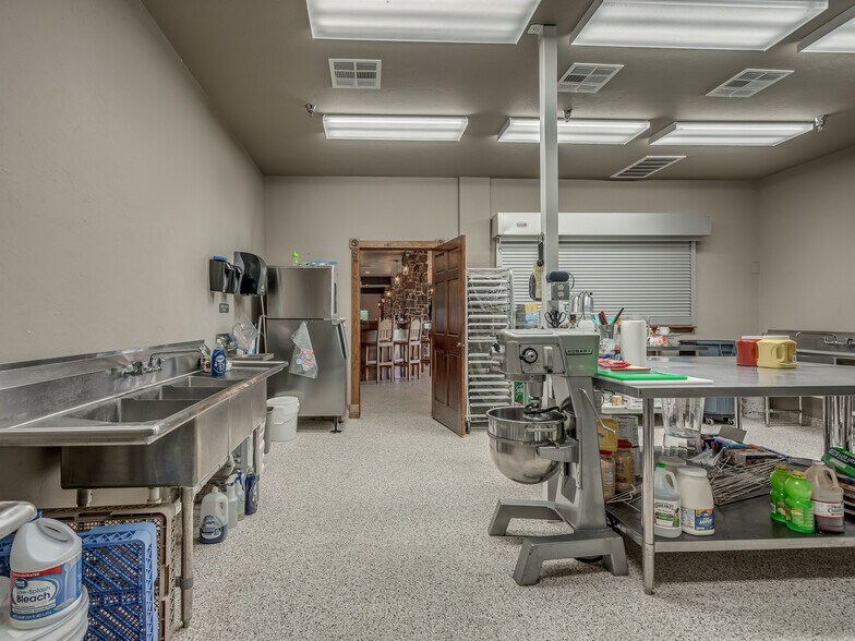 More Photos Of 341070 E 890 Rd, Chandler Lodge Meeting Hall For Sale