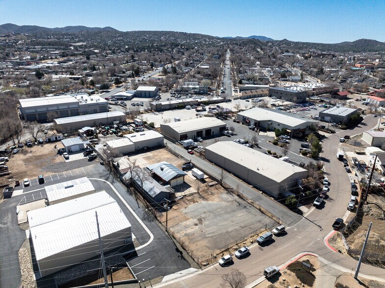 More Photos Of 495 E Z St, Prescott Showroom For Sale