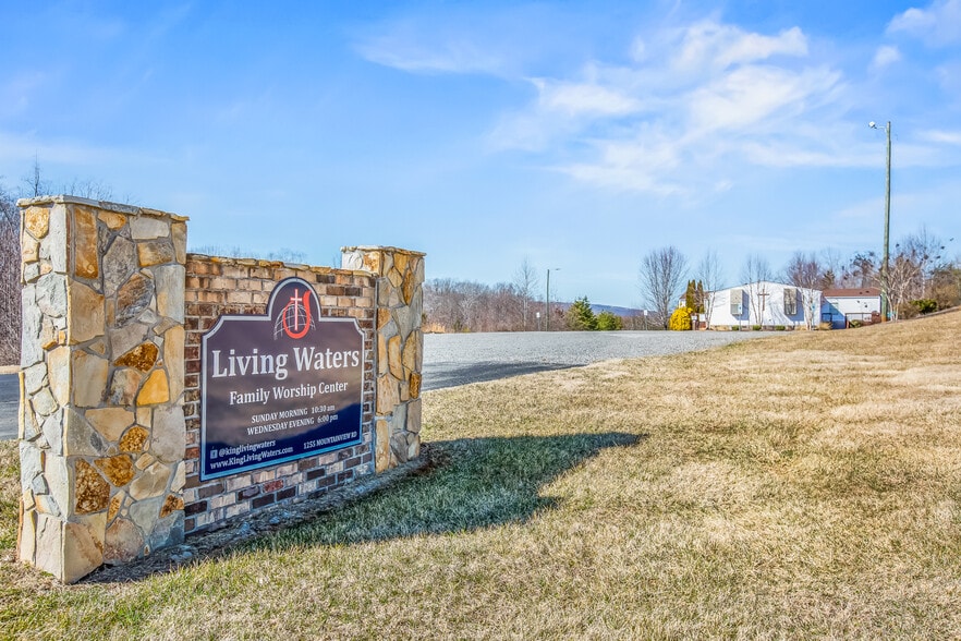 More Photos Of 1255 Mountainview Rd, King Religious Facility For Sale