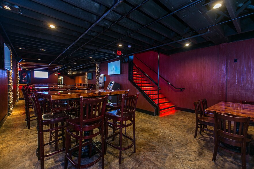 More Photos Of 163 Main St, Dubuque Restaurant For Sale