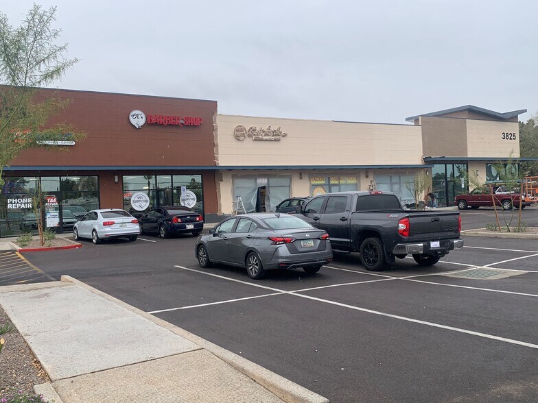 Primary Photo Of 3825 N 75th Ave, Phoenix General Retail For Lease