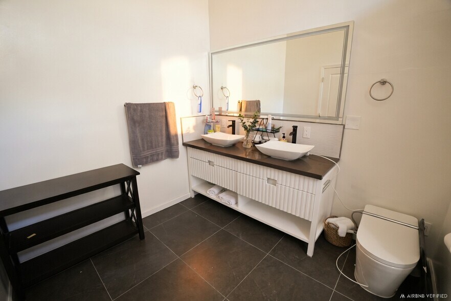 More Photos Of 496 6th St, Montara Office Residential For Sale