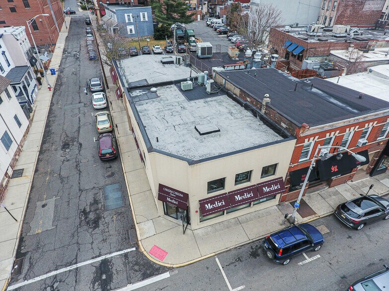 More Photos Of 15 N Dean St, Englewood Restaurant For Lease