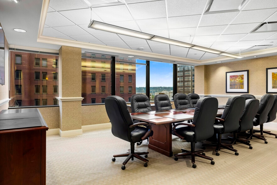 More Photos Of 80 State St, Albany Office For Lease