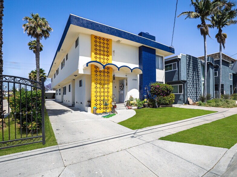 More Photos Of 11545 Gale Ave, Hawthorne Apartments For Sale