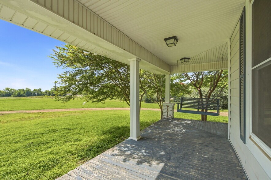 More Photos Of 1421 Airport Rd, Sulphur Springs Land For Sale