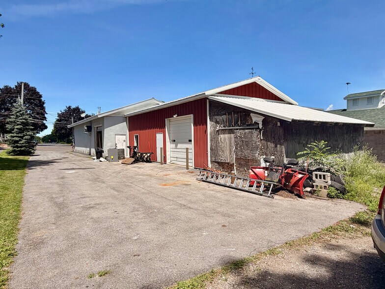 More Photos Of 24 Ohio St, Oswego Office For Sale