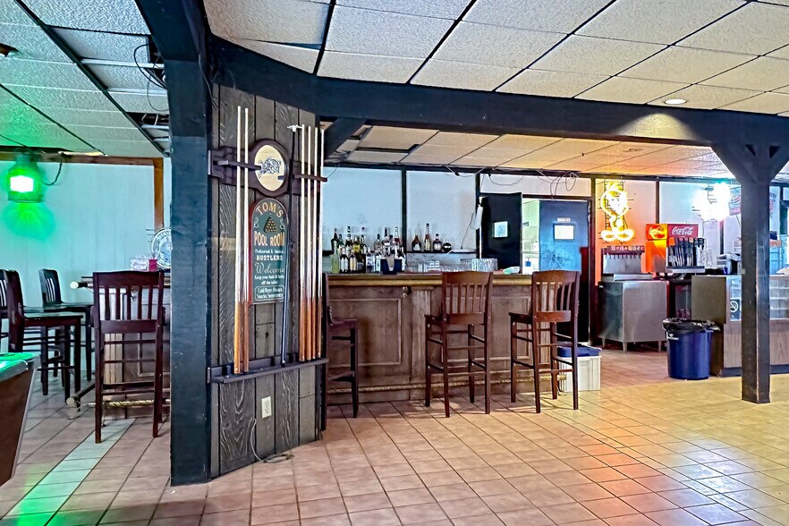 More Photos Of W6315 US Highway 18, Jefferson Restaurant For Sale