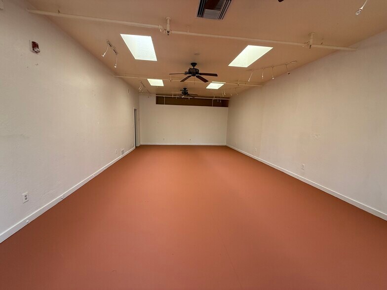 More Photos Of 6130-6142 E Cave Creek Rd, Cave Creek Unknown For Lease