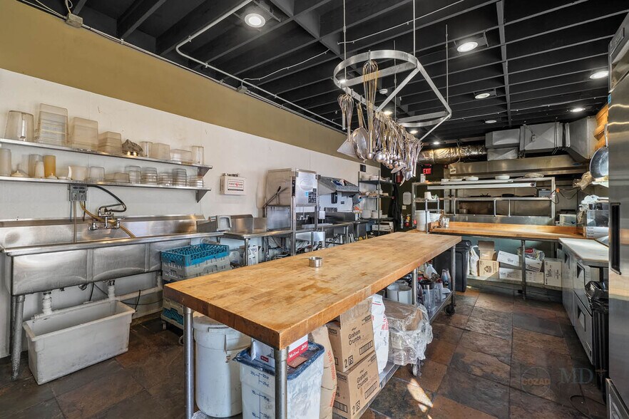 More Photos Of 354-364 N Boyle Ave, Saint Louis Storefront Retail Office For Sale