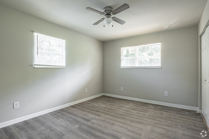 More Photos Of 661 Sherwood Dr, Jonesboro Apartments For Sale
