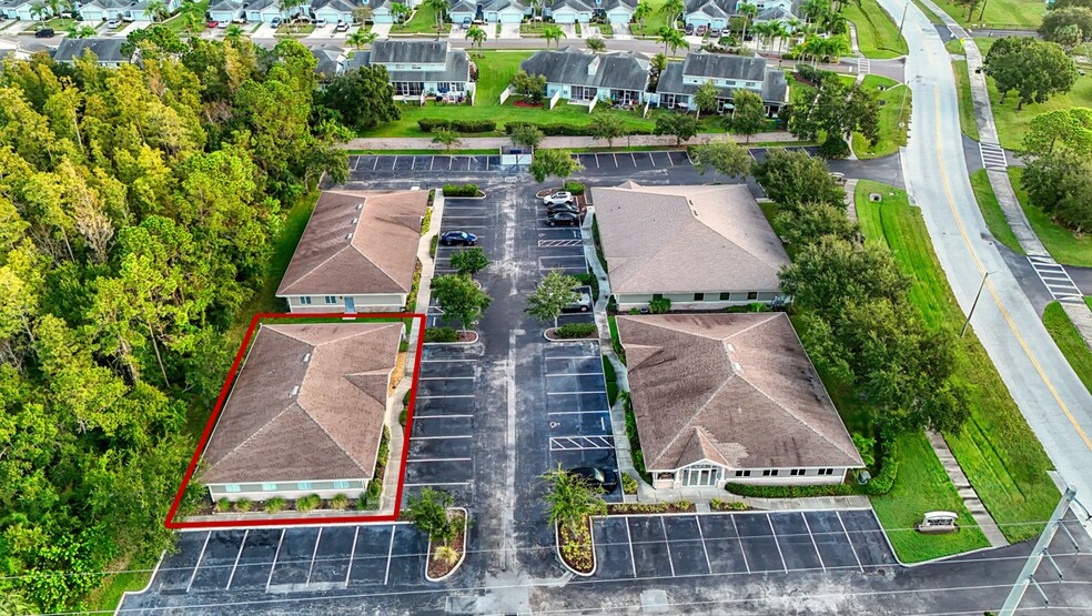 More Photos Of 230 Pine Ave N, Oldsmar Medical For Lease