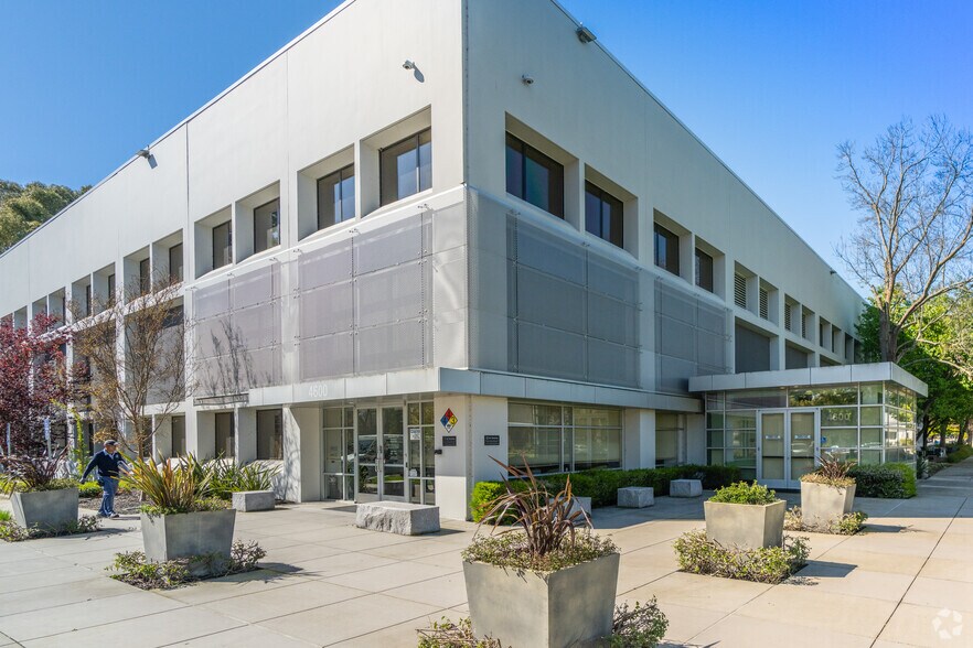 More Photos Of 4600-4650 Norris Canyon Rd, San Ramon Research And Development For Lease