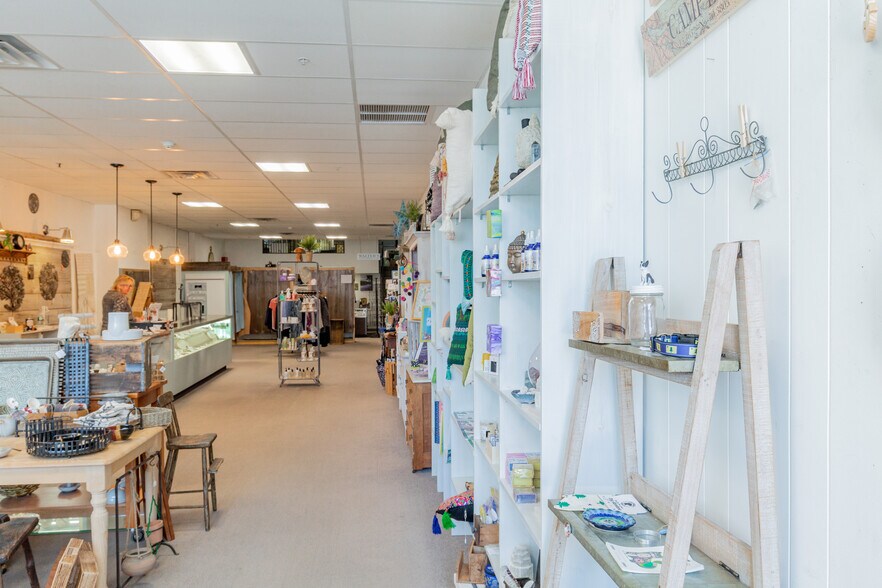 More Photos Of 234 Main St, Biddeford Storefront Retail Office For Lease