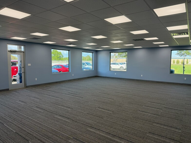 More Photos Of 4518 N Main St, Baytown Medical For Lease