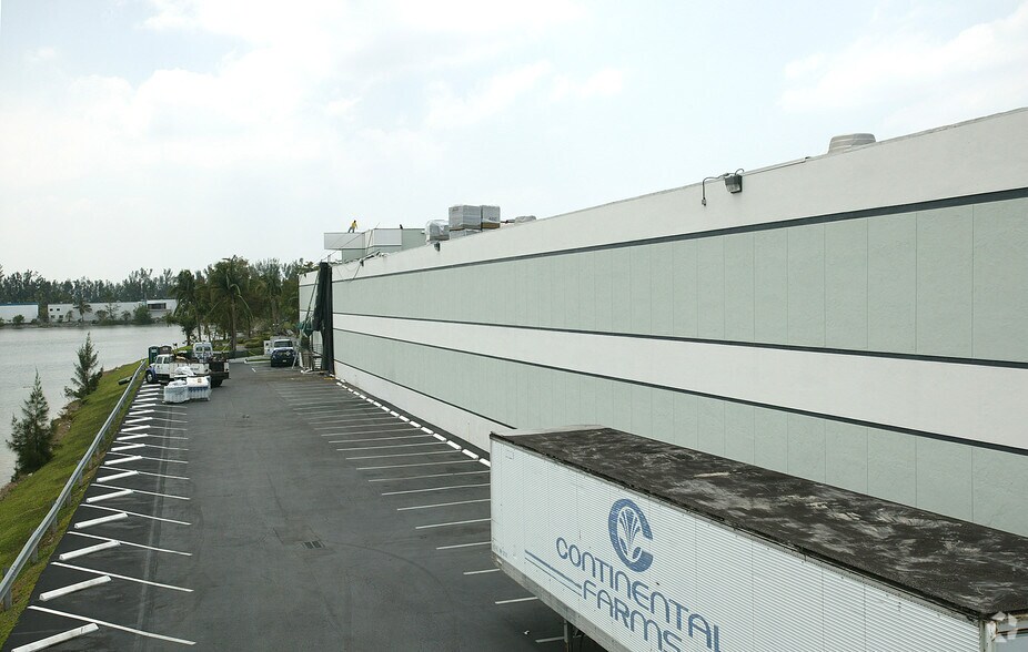 More Photos Of 1800 NW 89th Pl, Miami Refrigeration Cold Storage For Lease