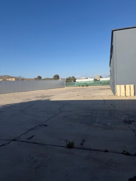 More Photos Of 13405 Estelle St, Corona Land For Lease