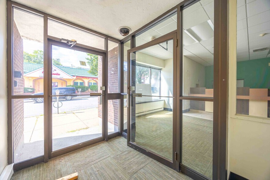 More Photos Of 43-47 Nason St, Maynard Bank For Lease