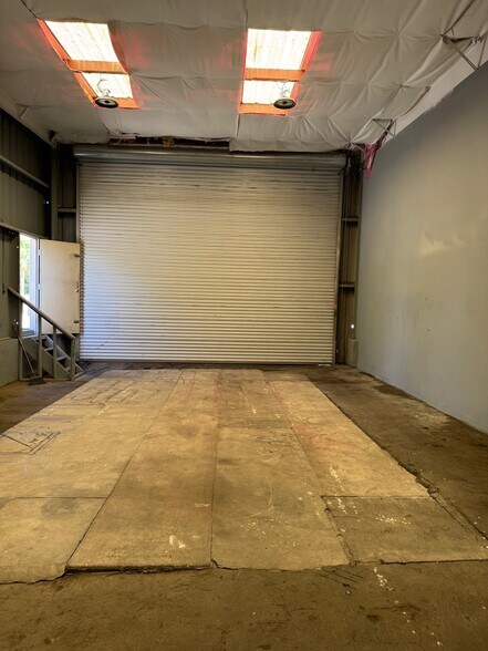 More Photos Of 112 Belle Ter, Bakersfield Truck Terminal For Lease