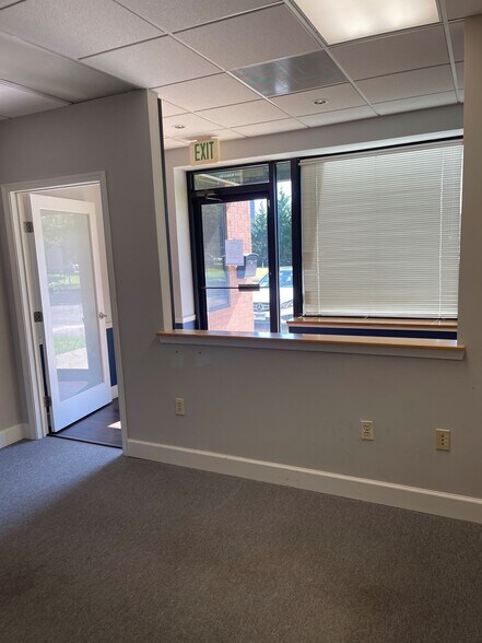 More Photos Of 7524 WB&A Rd, Glen Burnie Office For Lease