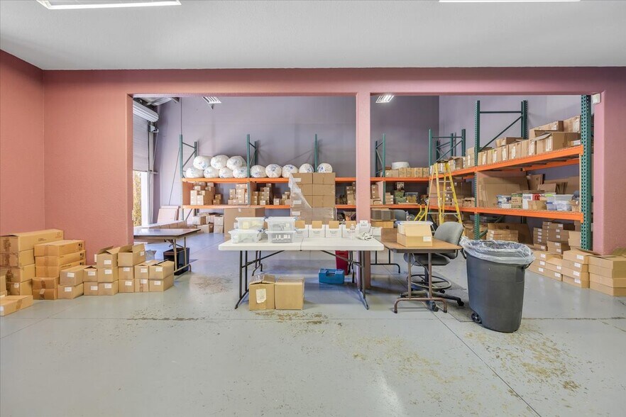 More Photos Of 18855 Microtronics, Sonora Industrial For Sale