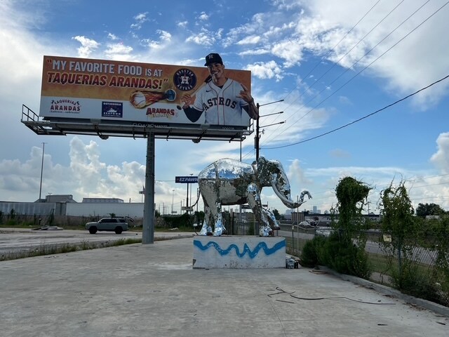 Primary Photo Of 4900 North Fwy, Houston Land For Lease