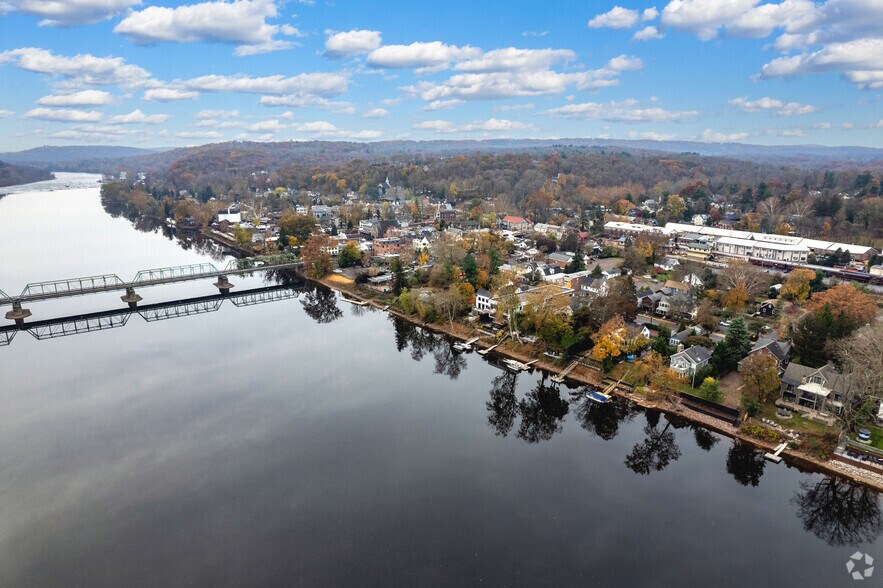 More Photos Of 500-580 Union Square Dr, New Hope Office For Lease