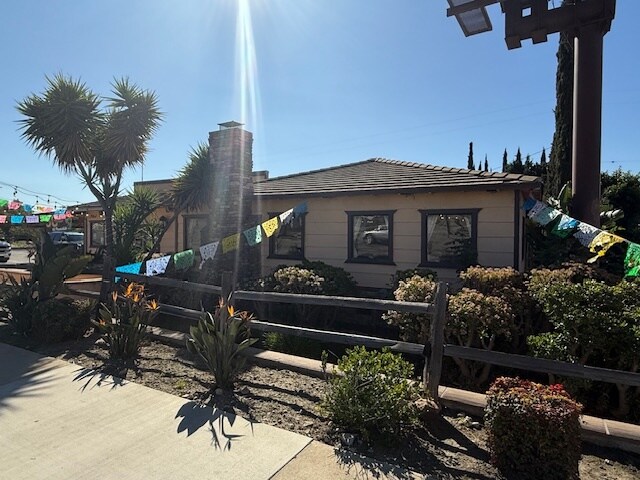 More Photos Of 1964 W Foothill Blvd, Upland Restaurant For Lease