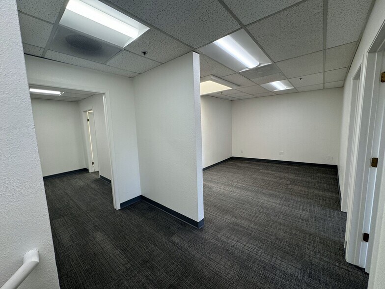 More Photos Of 1580 Oakland Rd, San Jose Unknown For Lease