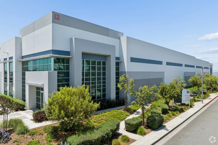 More Photos Of 1500 E Walnut Ave, Fullerton Manufacturing For Lease