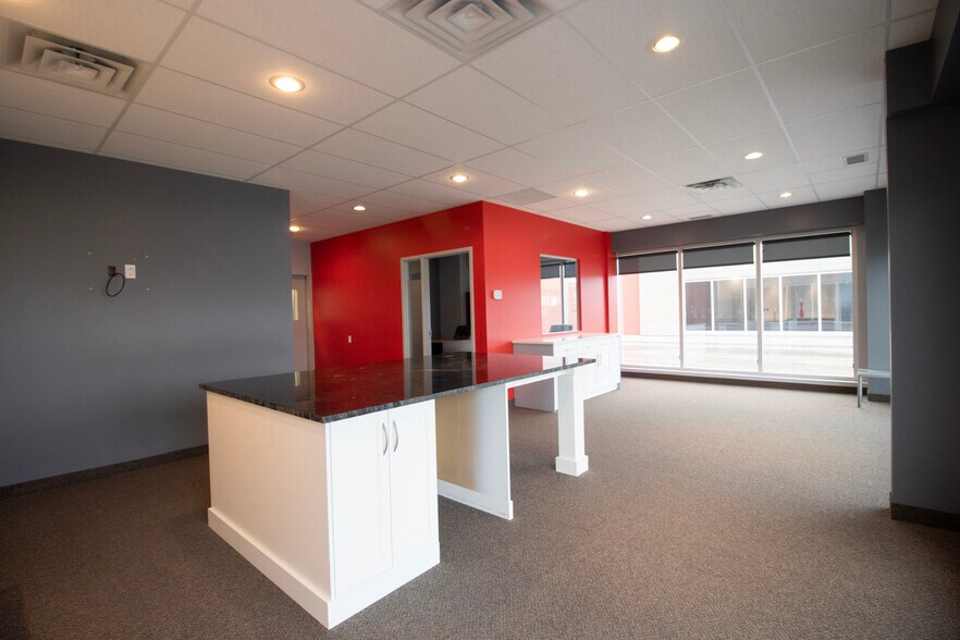 More Photos Of 4615 112th Ave SE, Calgary Warehouse For Lease