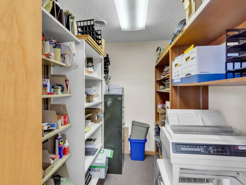 More Photos Of 540 Hospital Dr, Clyde Healthcare For Sale