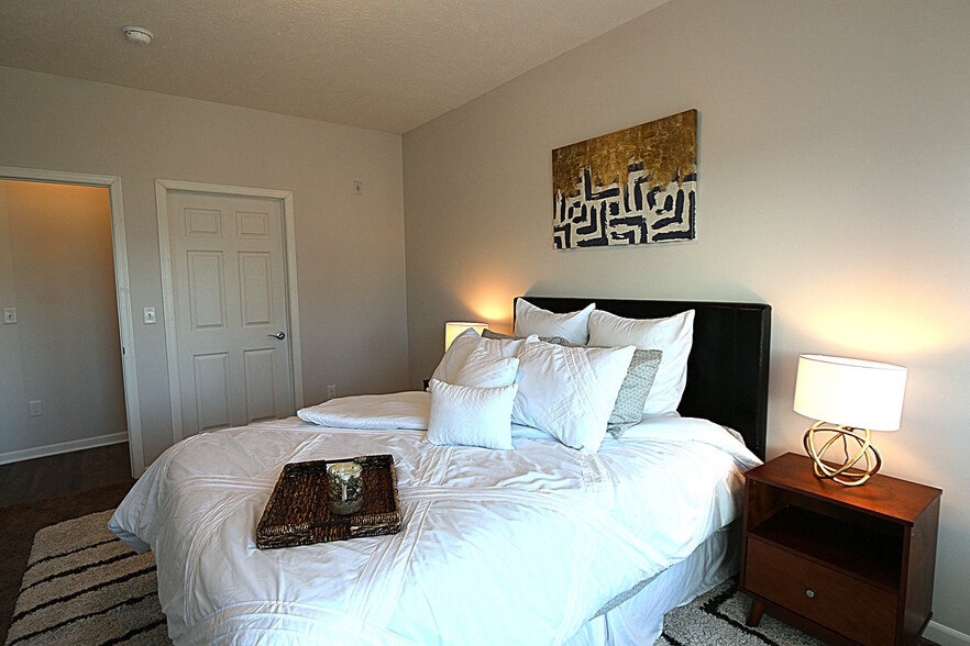 More Photos Of 1015 N 16th St, Omaha Apartments For Sale