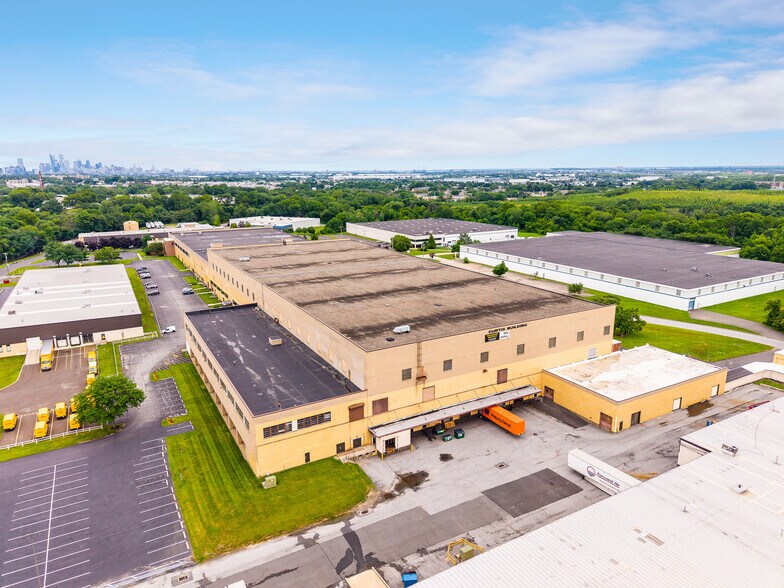 More Photos Of 2000-2009 Elmwood Ave, Sharon Hill Warehouse For Sale