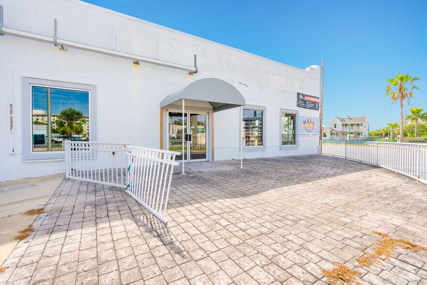 More Photos Of 118 Fairview Ave, Daytona Beach Freestanding For Sale